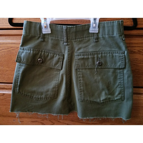Urban Outfitters Distressed Army/Cargo Skirt - Picture 3 of 8